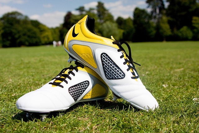 Van soorten tot technologie: een diepgaande gids voor het kiezen van de perfecte voetbalschoenen